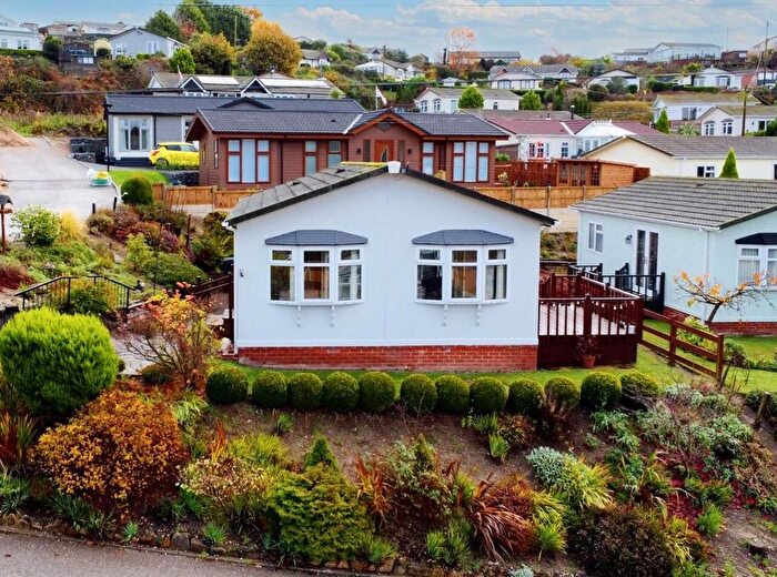 2 Bedroom Mobile/park Home For Sale In Squires Drive, Killarney Park, Arnold, Nottingham, NG6