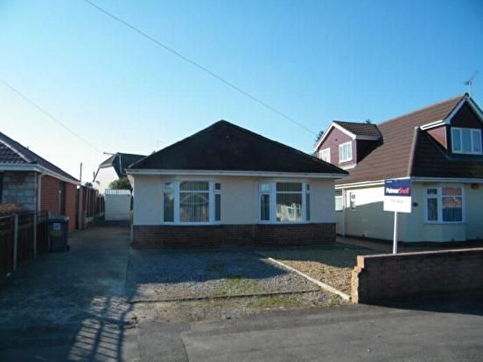 3 Bedroom Bungalow To Rent In Blandford Road, Poole, BH15