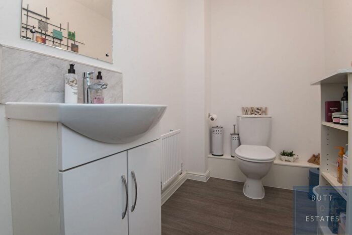 3 Bedroom Terraced House For Sale In Fortibus Road, Exeter, EX2