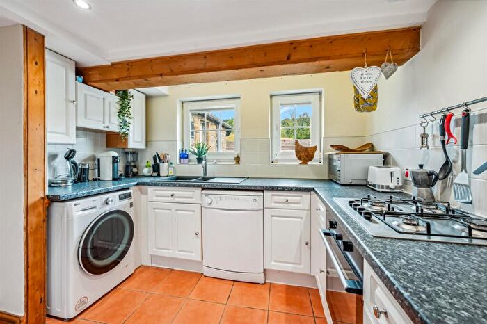 2 Bedroom Apartment For Sale In The Bank, Stoney Middleton, Hope Valley, S32