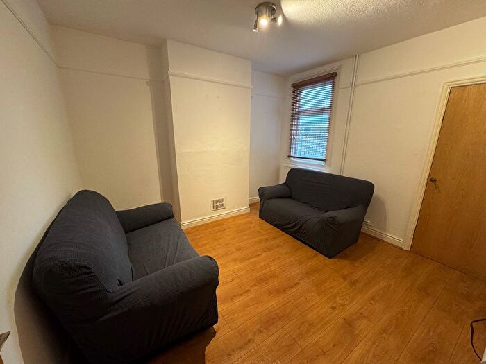 3 Bedroom Terraced House To Rent In Thoday Street, Cambridge, CB1