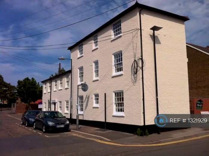 1 Bedroom Flat To Rent In Railway Street, Chelmsford, CM1