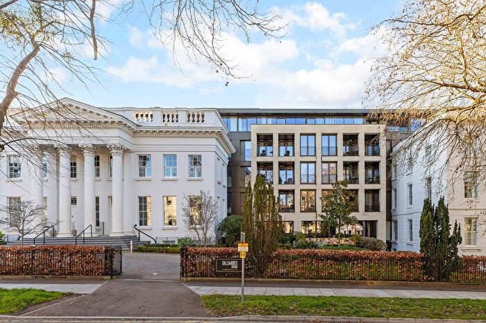 2 Bedroom Flat For Sale In Bayshill Road, One Bayshill Road, GL50