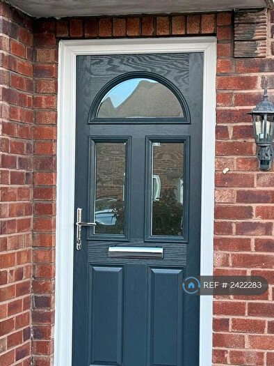 3 Bedroom Semi-Detached House To Rent In Capesthorne Road, Crewe, CW2