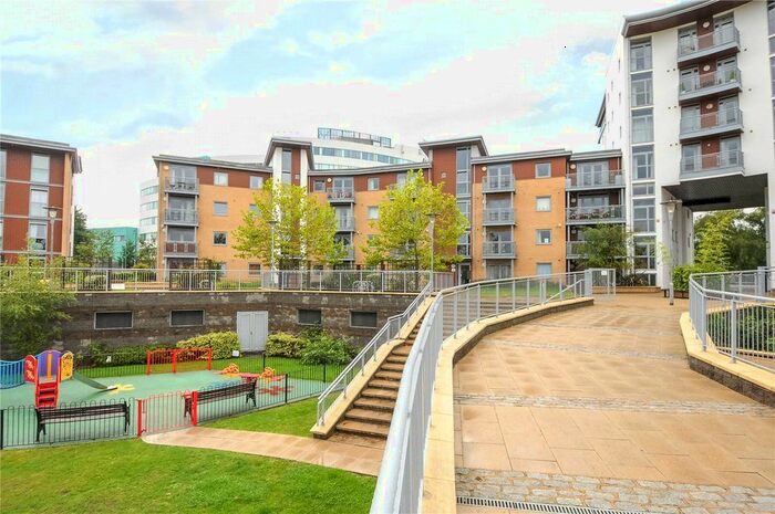 1 Bedroom Flat To Rent In Kelvin Gate, Bracknell, Berkshire, RG12