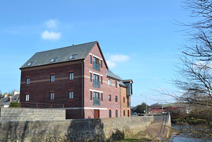 3 Bedroom Apartment To Rent In Pilton Quay, Barnstaple, EX31