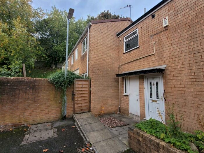 3 Bedroom House To Rent In Gilnow Gardens, BL1