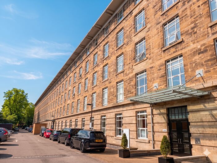 2 Bedroom Flat To Rent In Bromyard Avenue, London, W3