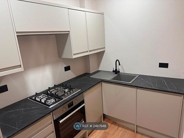 2 Bedroom Flat To Rent In Westmoreland Street, Glasgow, G42