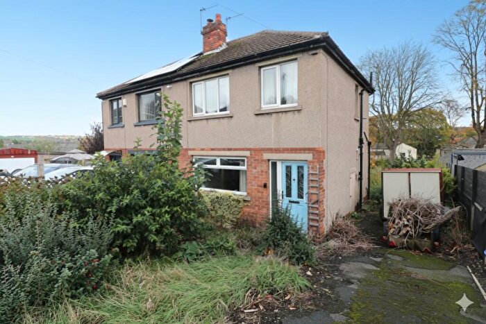 3 Bedroom Semi Detached House For Sale In Carver Street, Cleckheaton, West Yorkshire, BD19