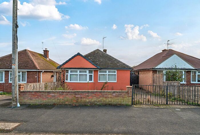 2 Bedroom Bungalow For Sale In Salisbury Avenue, Cheltenham, Gloucestershire, GL51