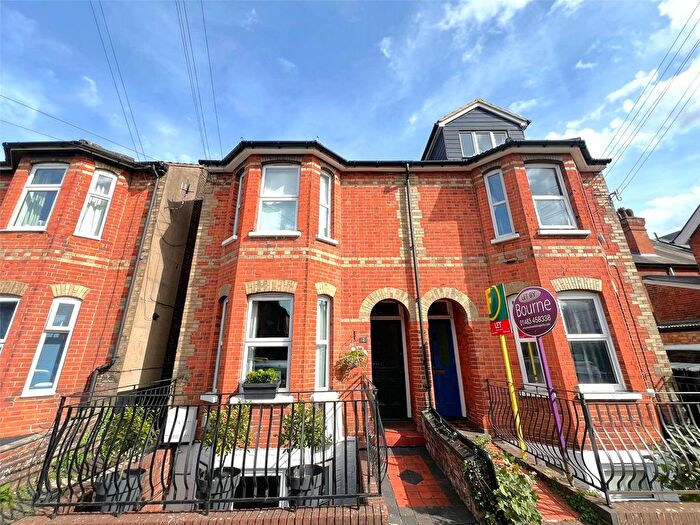 1 Bedroom Flat To Rent In Victoria Road, Guildford, Surrey, GU1