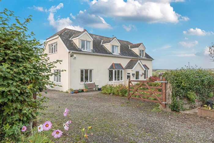 4 Bedroom Detached House For Sale In Foxhole Hill, Christow, Exeter, EX6