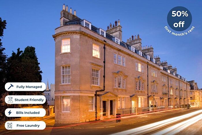 1 Bedroom Flat To Rent In St. James's Parade, Bath, Somerset, BA1