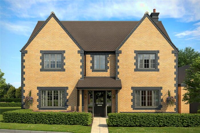 5 Bedroom Detached House For Sale In Hayfield Lakes, Clophill, Bedfordshire, MK45