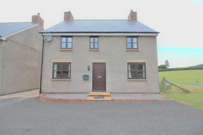 3 Bedroom Detached House To Rent In Llanfynydd, Wrexham, LL11