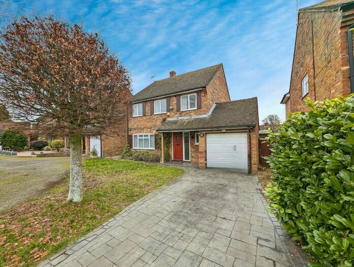 4 Bedroom Detached House To Rent In Grange Road, HP15