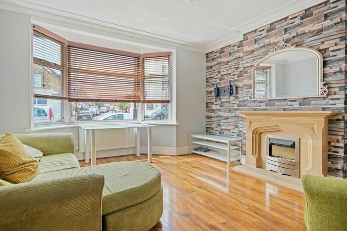 4 Bedroom End Of Terrace House To Rent In Portland Road, London, SE25