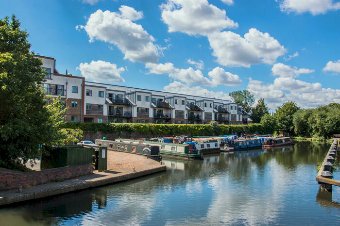 2 Bedroom Apartment To Rent In The Waterfront, Hertford, SG14