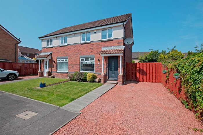 3 Bedroom Semi-Detached House For Sale In Forrest Gate, Hamilton, ML3