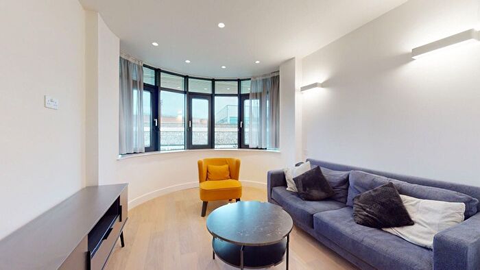 1 Bedroom Flat To Rent In New Horizons Court, Brentford, TW8