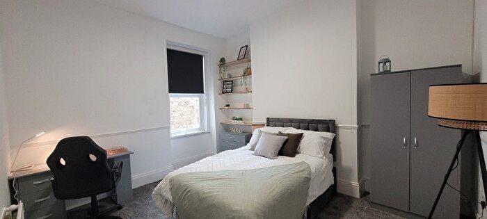 6 Bedroom Terraced House To Rent In Baring Street, Plymouth, PL4