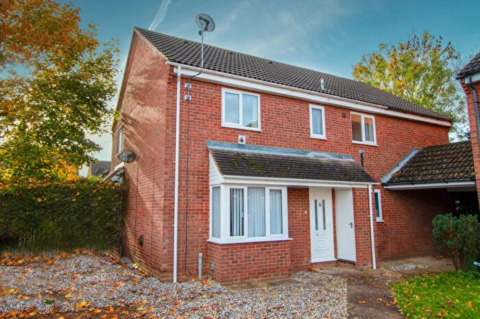 2 Bedroom House To Rent In William Drive, Eynesbury, PE19