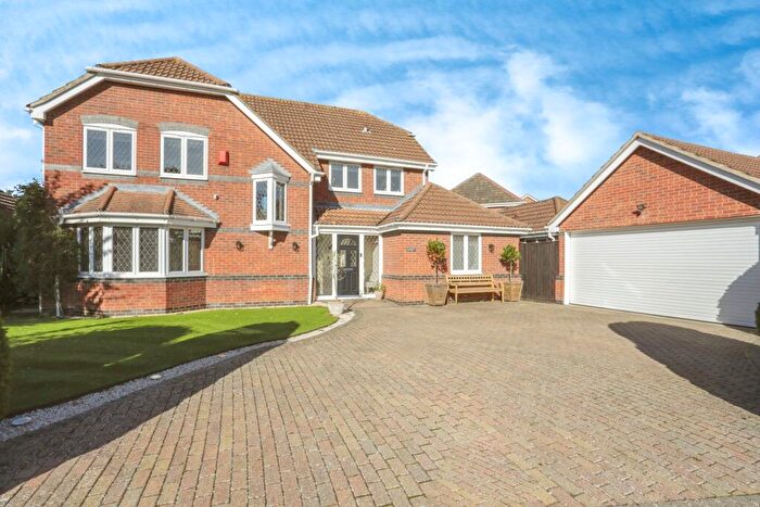 6 Bedroom Detached House For Sale In Berkeley Close, Ipswich, IP4