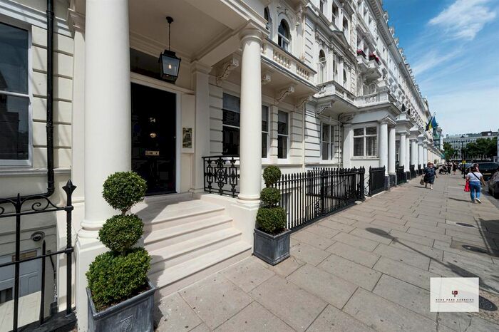 2 Bedroom Flat To Rent In Queen's Gate Terrace, London, SW7