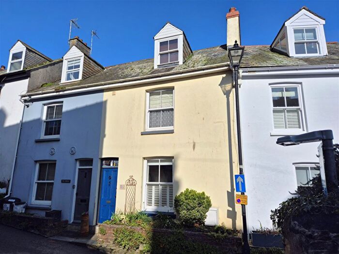2 Bedroom Property For Sale In Lostwithiel Street, Fowey, PL23