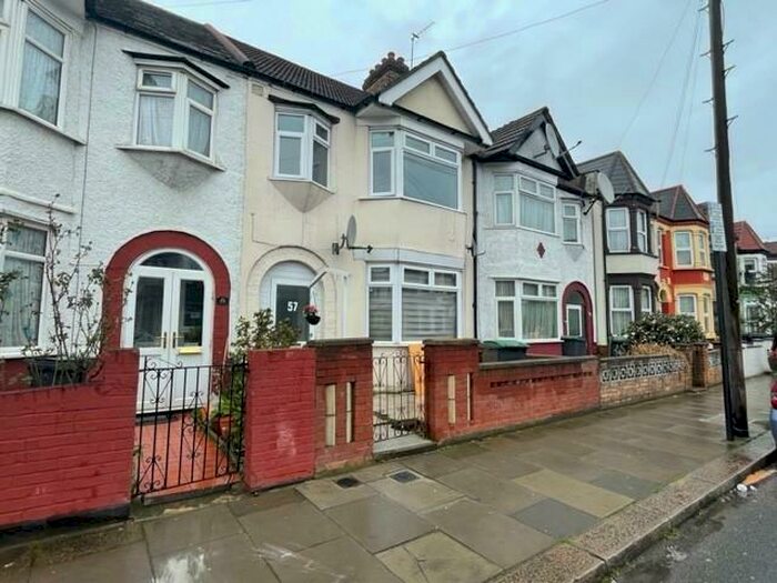 4 Bedroom House To Rent In Brantwood Road, London, N17
