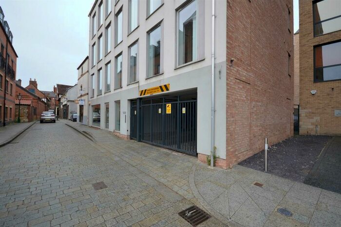 1 Bedroom Flat To Rent In Museum Court, Lincoln, LN2