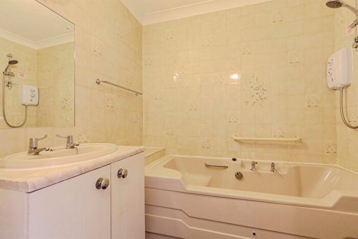 1 Bedroom Retirement Property To Rent In Homefylde House, - Whitegate Drive, Blackpool, FY3
