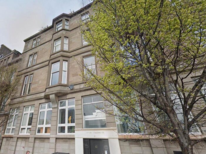 3 Bedroom Flat To Rent In Dock Street, Dundee, DD1