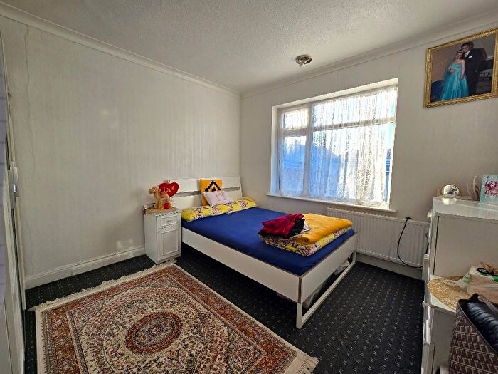 3 Bedroom Terraced House For Sale In Watersmeet Road, Wyken, CV2