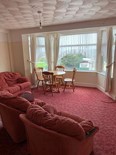 2 Bedroom Flat To Rent In North Parade, Skegness, PE25