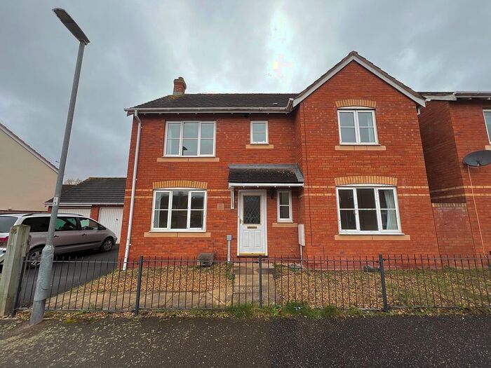 4 Bedroom Property To Rent In Summerleaze Crescent, Taunton, TA2