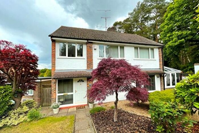 4 Bedroom Detached House To Rent In Diamond Ridge, Camberley, GU15