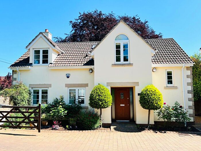 2 Bedroom Retirement Property For Sale In Warren Close, Long Ashton, Bristol, North Somerset, BS41