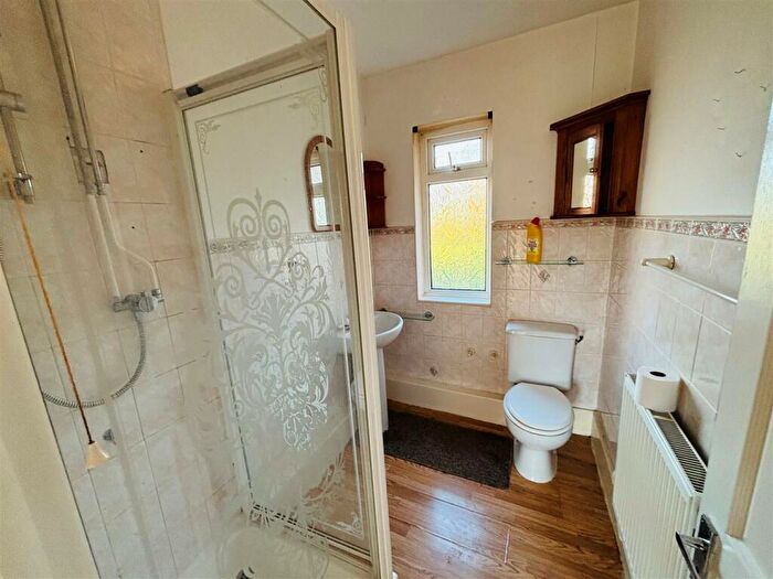 3 Bedroom Detached Bungalow For Sale In Sandridge Road, Melksham, SN12