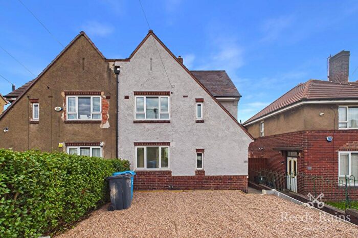 3 Bedroom Semi-Detached House For Sale In Pollard Crescent, Sheffield, S5