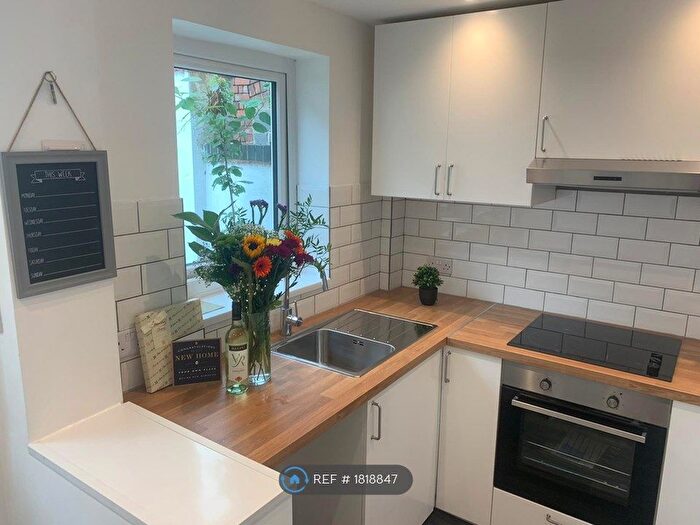 1 Bedroom Flat To Rent In Station Road, Langley Mill, Nottingham, NG16