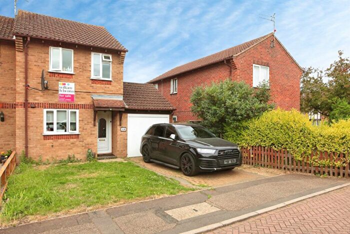 2 Bedroom Semi-Detached House For Sale In Langdyke, Peterborough, PE1