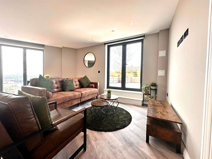 2 Bedroom Apartment To Rent In Springwell Gardens, Whitehall Road, Leeds, LS12