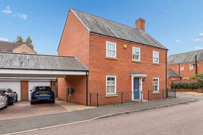 4 Bedroom Detached House For Sale In Wagstaff Way, Ampthill, MK45