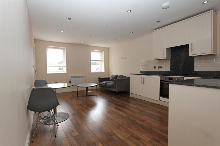 1 Bedroom Flat To Rent In Brunswick Court, Leeds, LS2