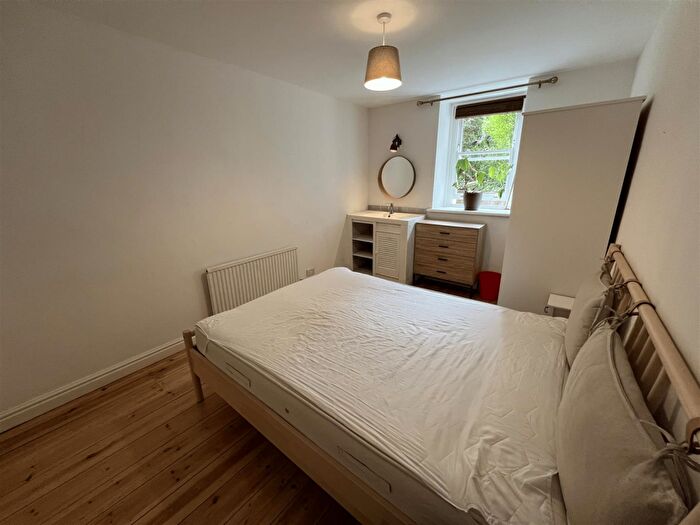 1 Bedroom House To Rent In Eaton Crescent, Bristol, BS8