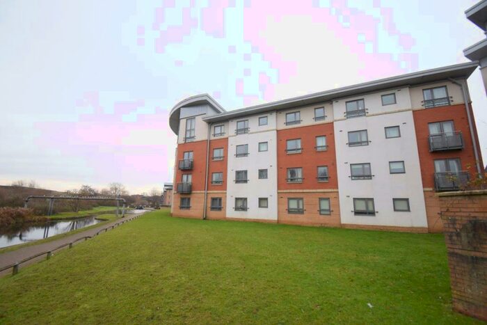 2 Bedroom Flat To Rent In Riverside Wharf, NN4