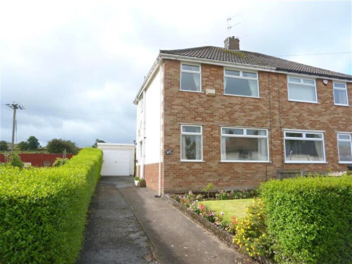 3 Bedroom Semi-Detached House To Rent In March Cote Lane, Cottingley, BD16