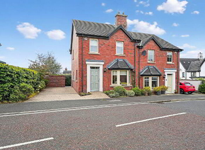 3 Bedroom Semi-Detached House For Sale In Bracken Hill View, Belfast, BT8